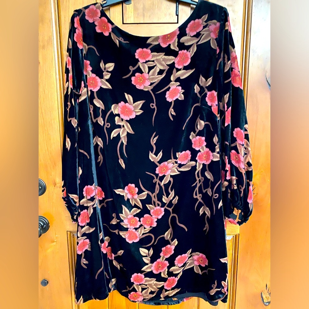 Jessica Howard Plus Size Velvety Formal